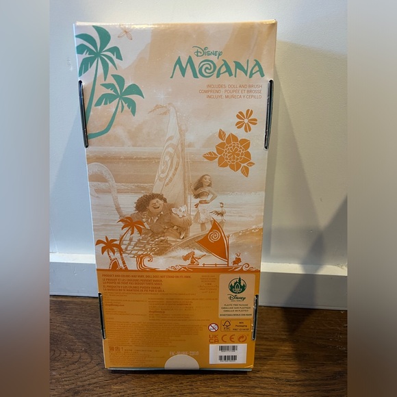 Disney Store Classic Moana doll - Picture 2 of 2